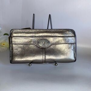 Fossil Long Leather Zippy Wallet